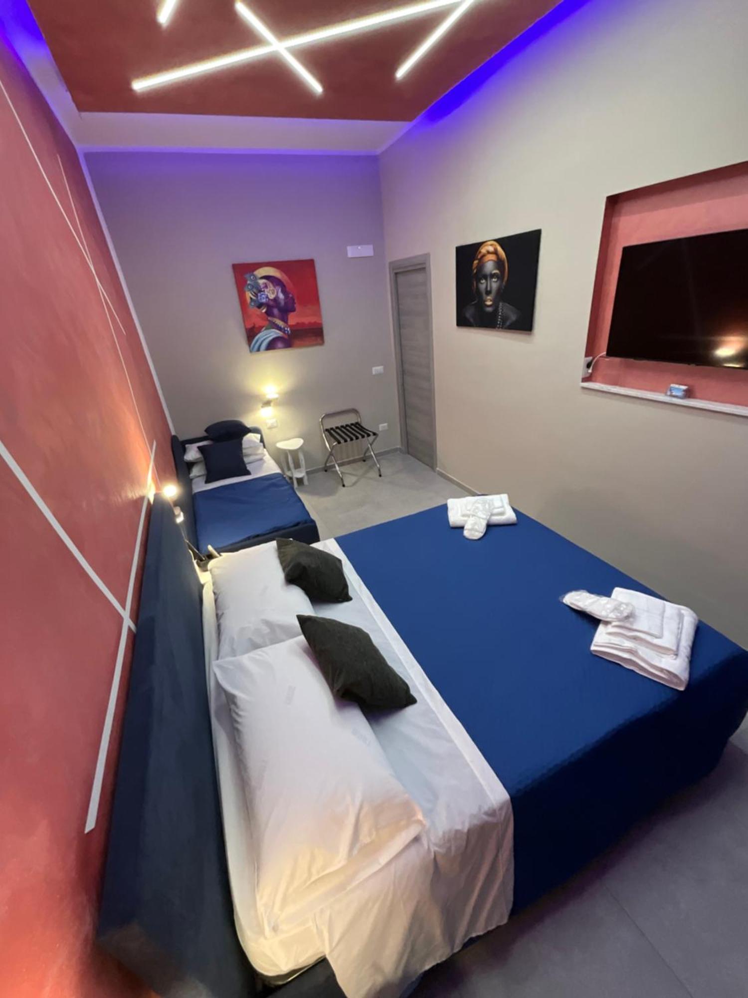 B&B Piccololucio2 Napels Buitenkant foto