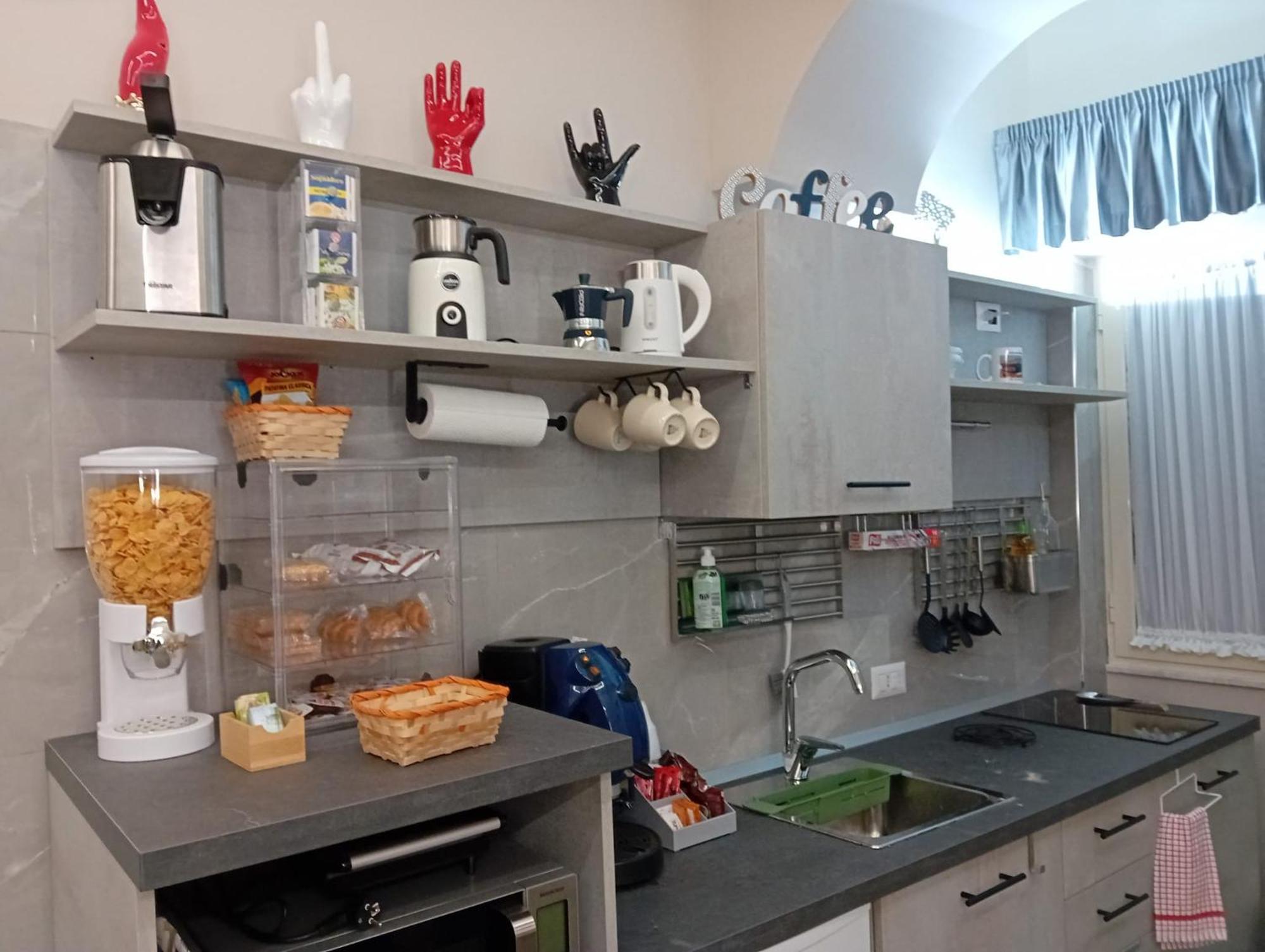 B&B Piccololucio2 Napels Buitenkant foto